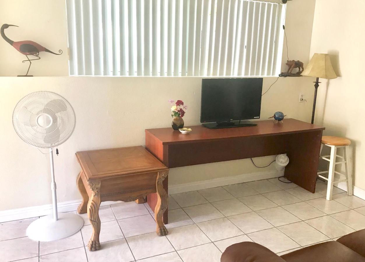 3 Bedrooms Guest House, Pacific Beach, Sea World, Downtown,& 3 Bus Lines-3 Сан-Диего Экстерьер фото